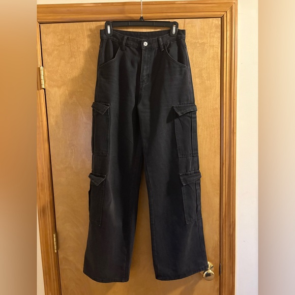 SHEIN Black Cargo Boyfriend Jeans - Picture 3 of 7